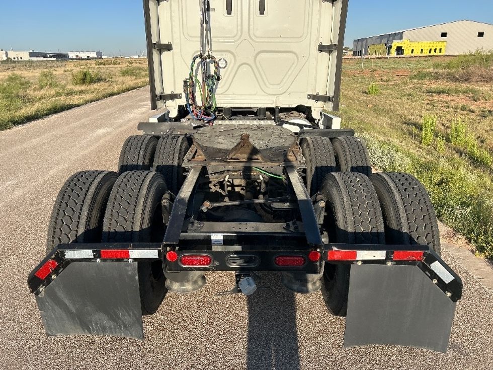 Sleeper Tractor-Heavy Duty Tractors-Freightliner-2021-T12664ST-Odessa-TX-542,990\n\t\tmiles-$ 61,500 - Image 6