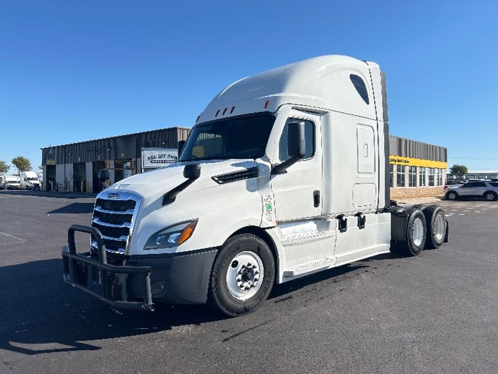 Sleeper Tractor-Heavy Duty Tractors-Freightliner-2021-T12664ST-Oklahoma City-OK-480,345\n\t\tmiles-$ 75,750 - Image 3