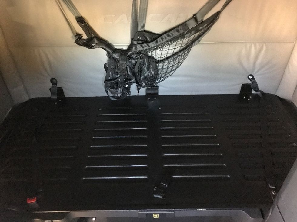 Sleeper Tractor-Heavy Duty Tractors-Freightliner-2021-T12664ST-Oklahoma City-OK-531,161\n\t\tmiles-$ 62,500 - Image 16