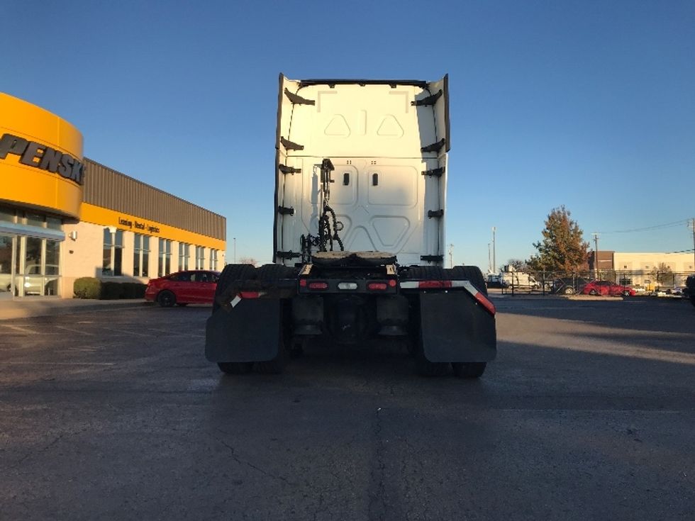 Sleeper Tractor-Heavy Duty Tractors-Freightliner-2021-T12664ST-Oklahoma City-OK-531,161\n\t\tmiles-$ 62,500 - Image 6