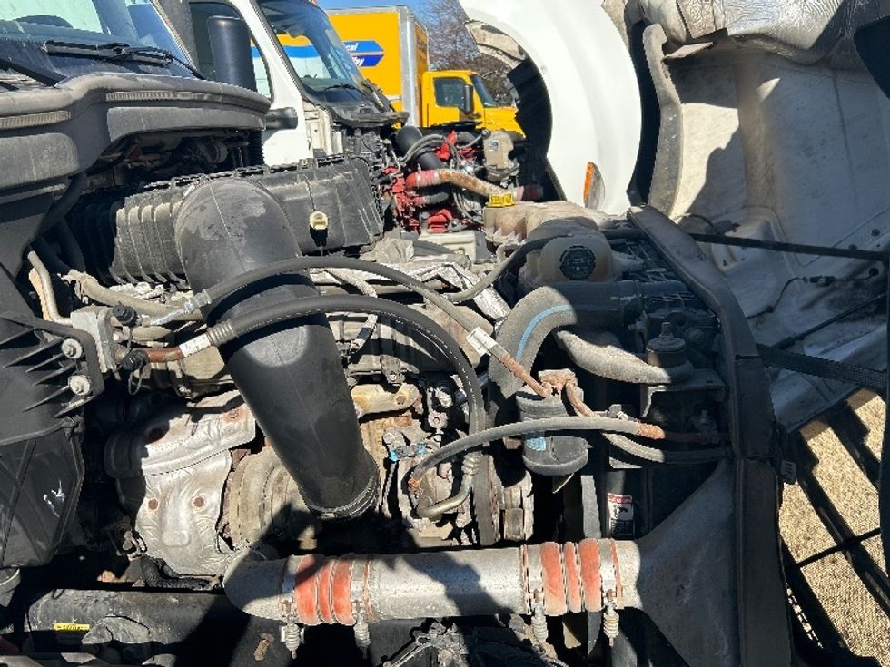 Sleeper Tractor-Heavy Duty Tractors-Freightliner-2021-T12664ST-Oklahoma City-OK-701,562\n\t\tmiles-$ 14,250 - Image 17