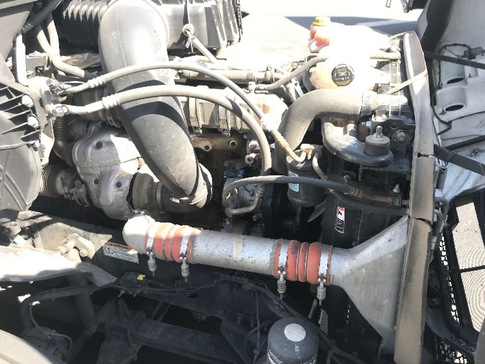 Sleeper Tractor-Heavy Duty Tractors-Freightliner-2021-T12664ST-Ontario-CA-512,137\n\t\tmiles-$ 69,250 - Image 20