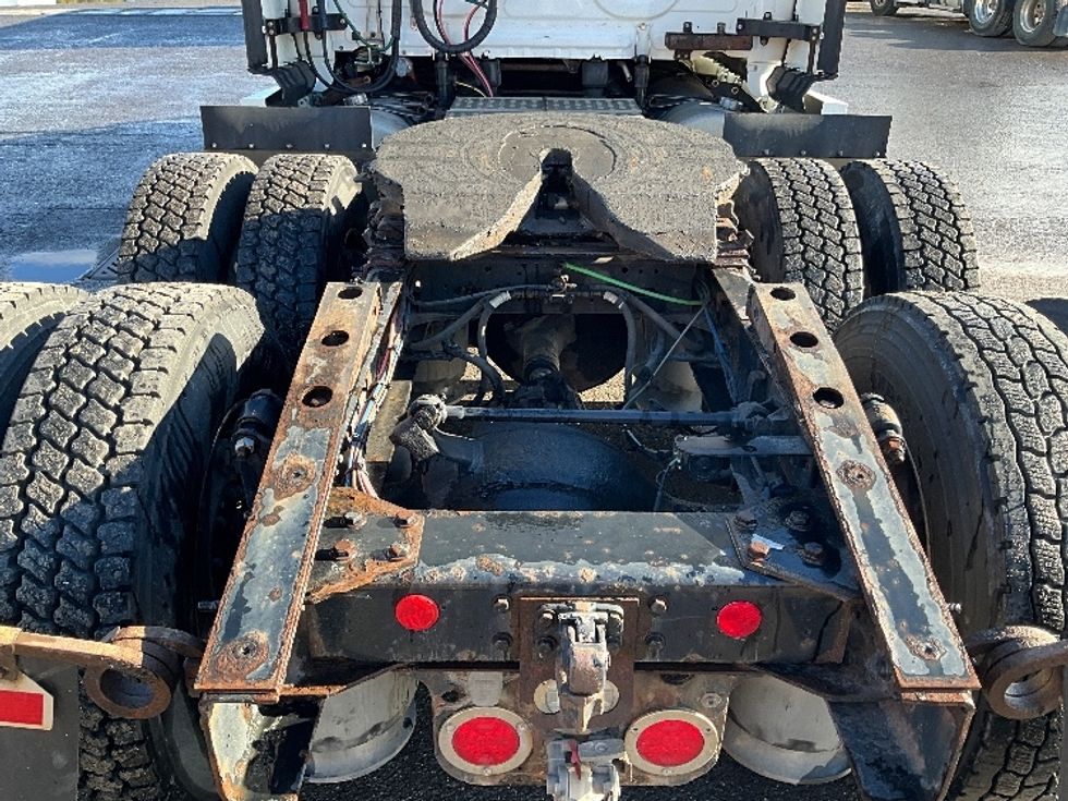 Sleeper Tractor-Heavy Duty Tractors-Freightliner-2021-T12664ST-Ottawa-ON-881,973\n\t\tkm-$ 83,750 - Image 6