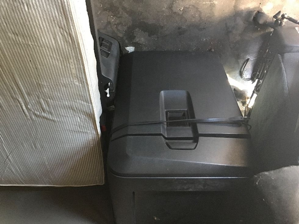 Sleeper Tractor-Heavy Duty Tractors-Freightliner-2021-T12664ST-Pell City-AL-628,267\n\t\tmiles-$ 54,250 - Image 19