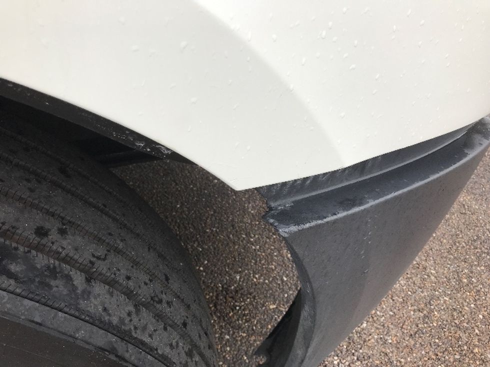 Sleeper Tractor-Heavy Duty Tractors-Freightliner-2021-T12664ST-Pennsauken-NJ-553,560\n\t\tmiles-$ 58,250 - Image 23