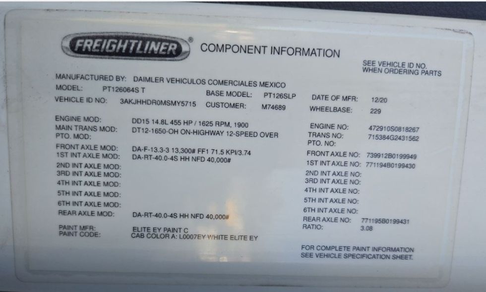 Sleeper Tractor-Heavy Duty Tractors-Freightliner-2021-T12664ST-Pennsauken-NJ-553,560\n\t\tmiles-$ 58,250 - Image 25