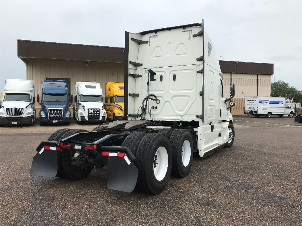 Sleeper Tractor-Heavy Duty Tractors-Freightliner-2021-T12664ST-Pennsauken-NJ-553,560\n\t\tmiles-$ 58,250 - Image 7