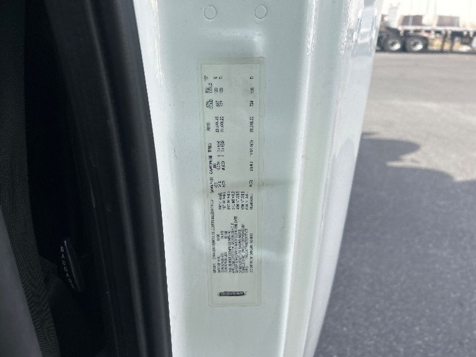 Sleeper Tractor-Heavy Duty Tractors-Freightliner-2021-T12664ST-Philadelphia-PA-548,262\n\t\tmiles-$ 58,000 - Image 22