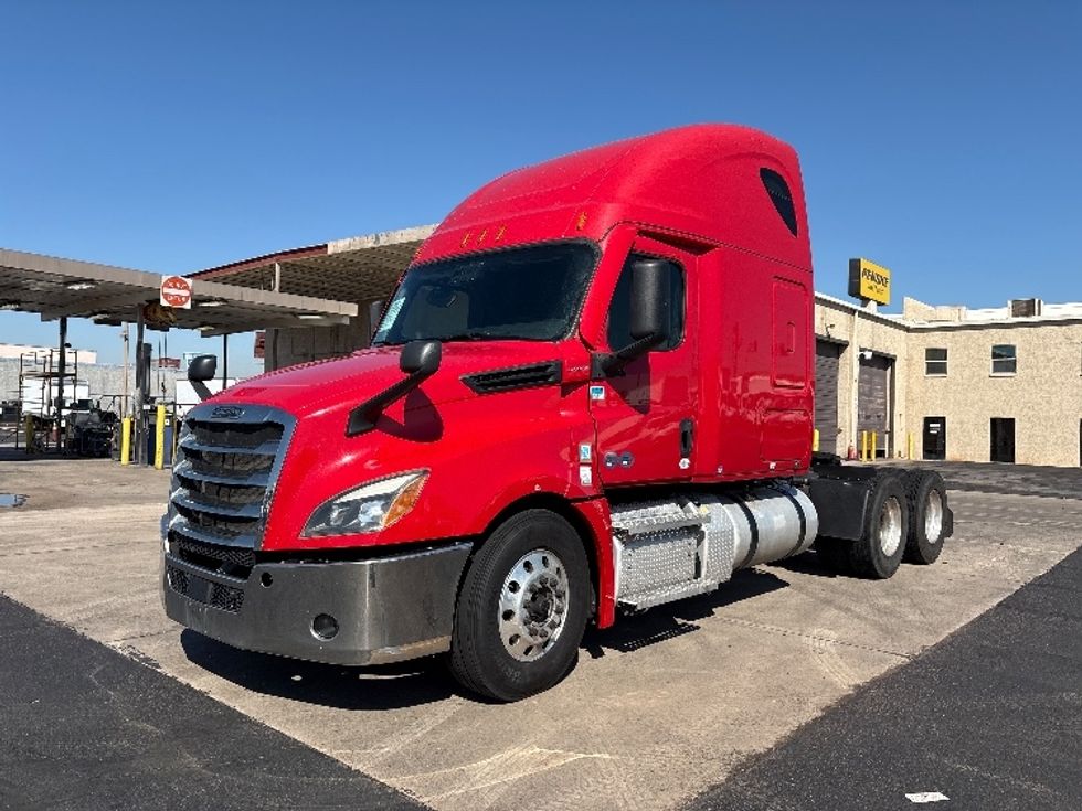 Sleeper Tractor-Heavy Duty Tractors-Freightliner-2021-T12664ST-Phoenix-AZ-626,961\n\t\tmiles-$ 58,750 - Image 3