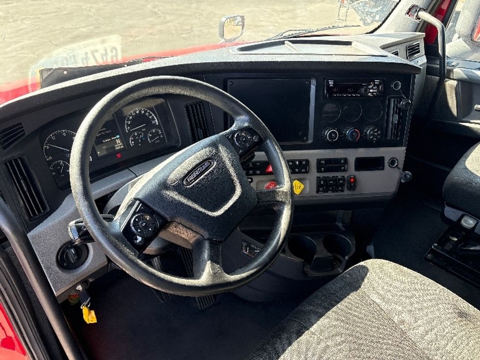 Sleeper Tractor-Heavy Duty Tractors-Freightliner-2021-T12664ST-Phoenix-AZ-652,273\n\t\tmiles-$ 51,500 - Image 10