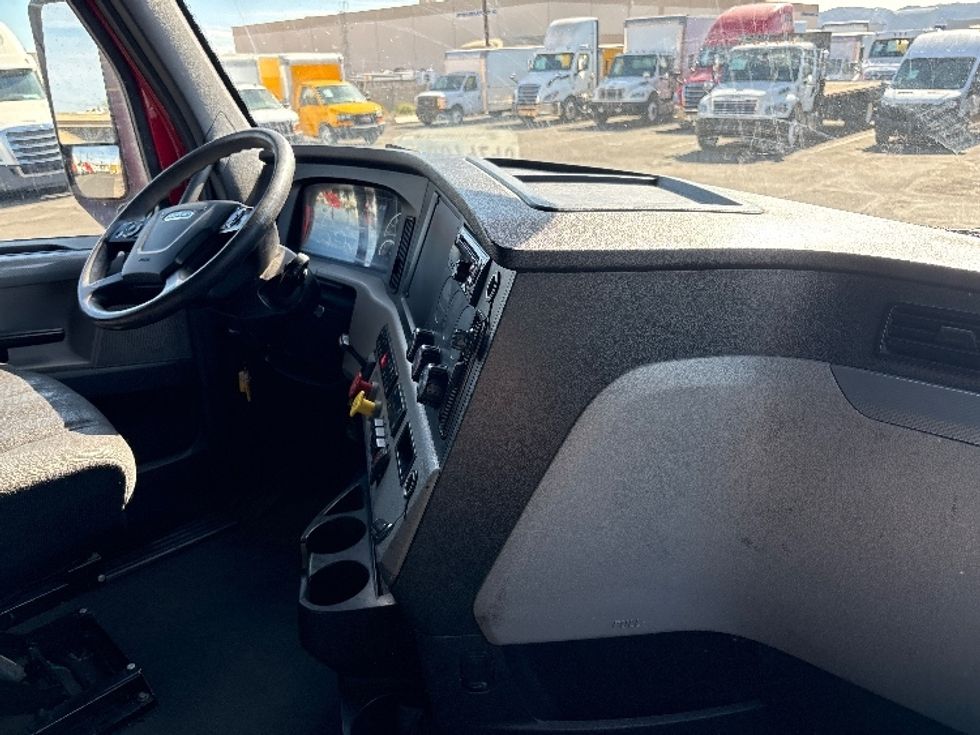 Sleeper Tractor-Heavy Duty Tractors-Freightliner-2021-T12664ST-Phoenix-AZ-652,273\n\t\tmiles-$ 51,500 - Image 15