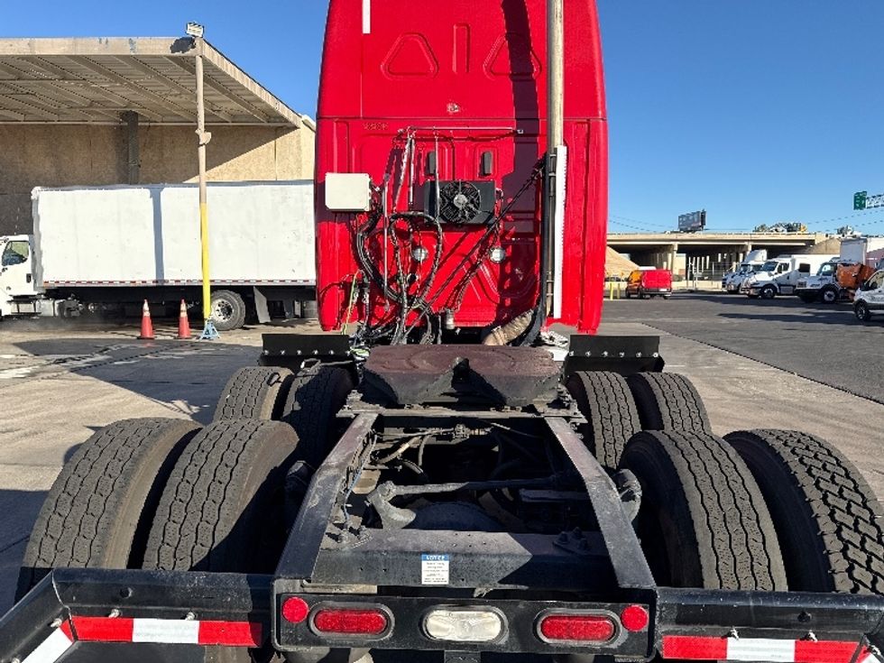 Sleeper Tractor-Heavy Duty Tractors-Freightliner-2021-T12664ST-Phoenix-AZ-663,873\n\t\tmiles-$ 50,250 - Image 6