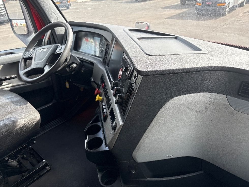 Sleeper Tractor-Heavy Duty Tractors-Freightliner-2021-T12664ST-Phoenix-AZ-673,542\n\t\tmiles-$ 49,500 - Image 15