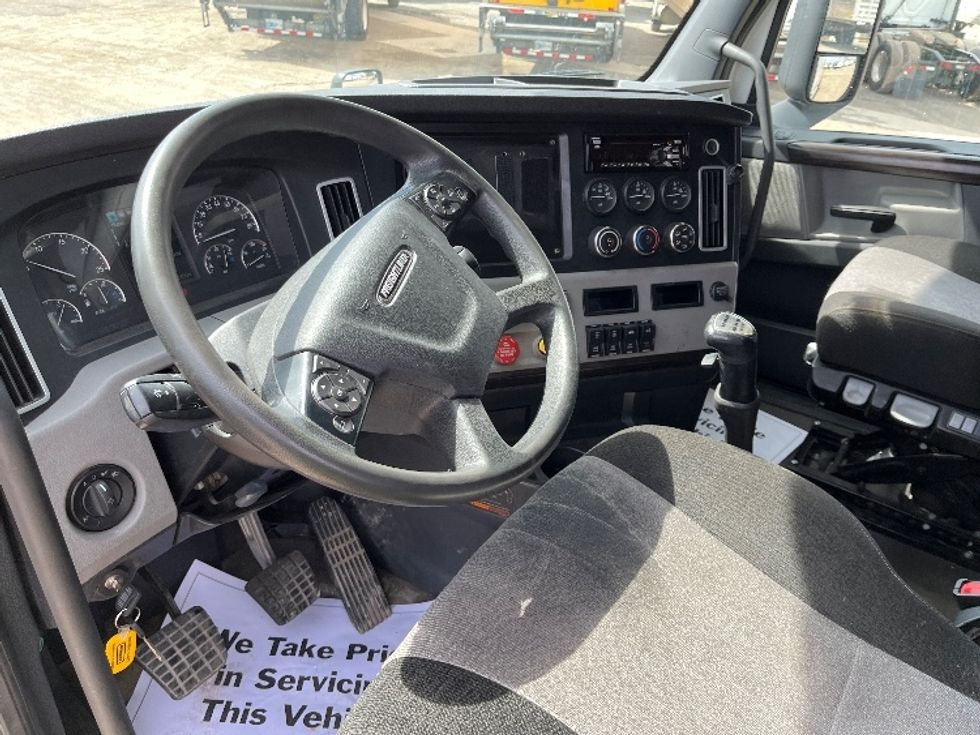 Sleeper Tractor-Heavy Duty Tractors-Freightliner-2021-T12664ST-Piqua-OH-368,841\n\t\tmiles-$ 68,000 - Image 10