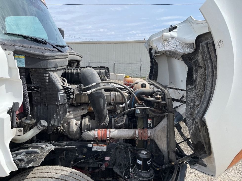 Sleeper Tractor-Heavy Duty Tractors-Freightliner-2021-T12664ST-Piqua-OH-368,841\n\t\tmiles-$ 68,000 - Image 20