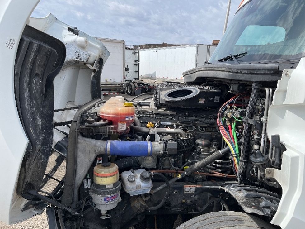 Sleeper Tractor-Heavy Duty Tractors-Freightliner-2021-T12664ST-Piqua-OH-368,841\n\t\tmiles-$ 68,000 - Image 21