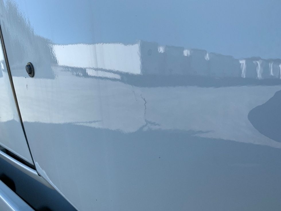 Sleeper Tractor-Heavy Duty Tractors-Freightliner-2021-T12664ST-Prince George-VA-454,835\n\t\tmiles-$ 69,500 - Image 25