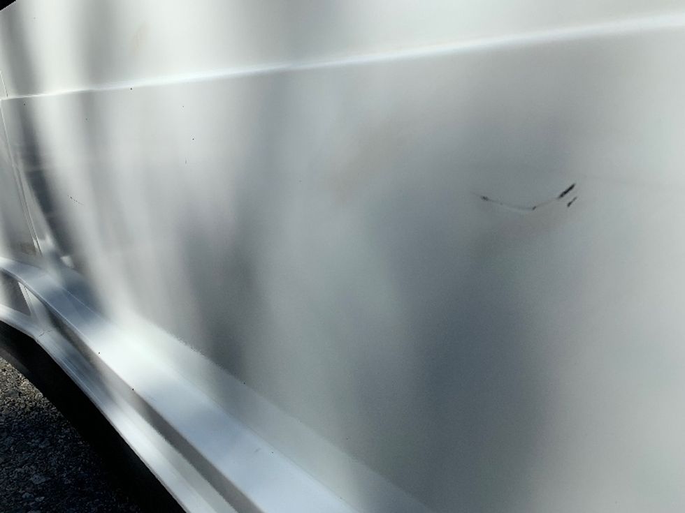 Sleeper Tractor-Heavy Duty Tractors-Freightliner-2021-T12664ST-Prince George-VA-454,835\n\t\tmiles-$ 69,500 - Image 26