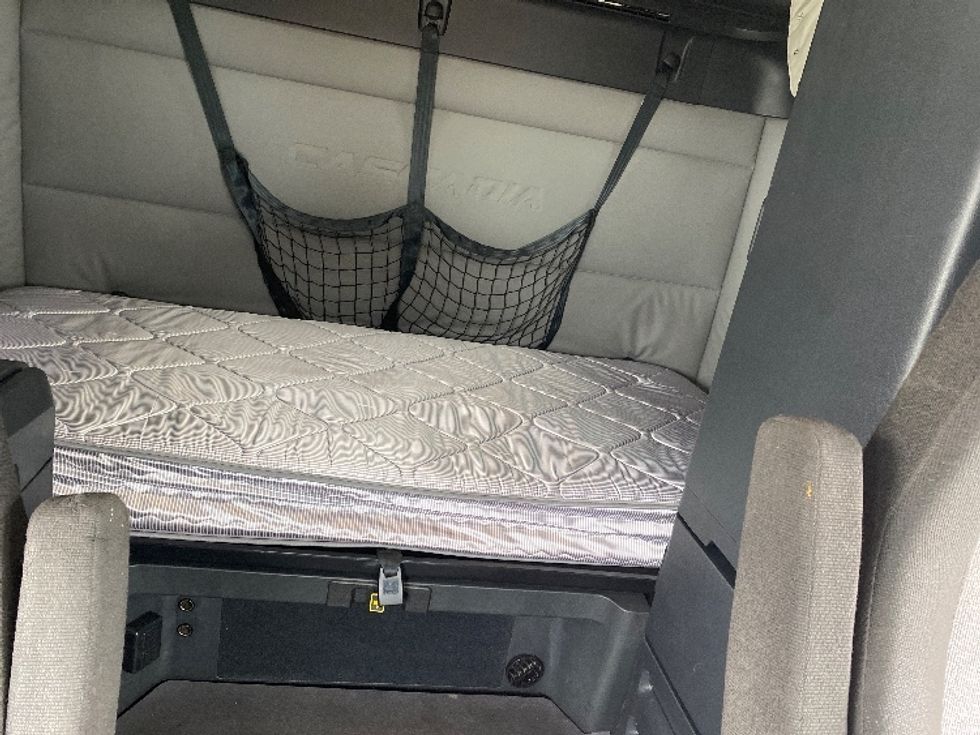 Sleeper Tractor-Heavy Duty Tractors-Freightliner-2021-T12664ST-Prince George-VA-520,875\n\t\tmiles-$ 60,750 - Image 15