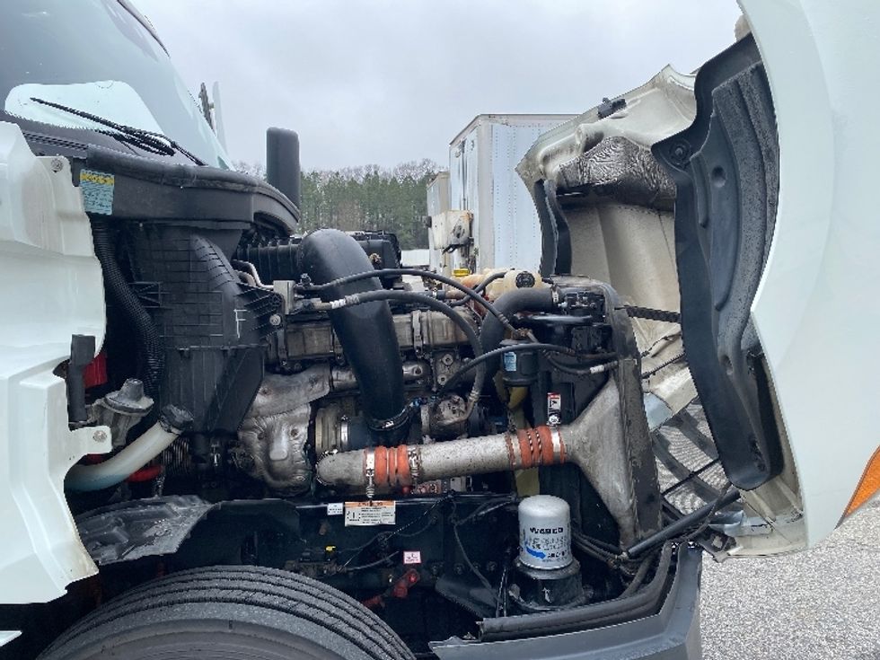 Sleeper Tractor-Heavy Duty Tractors-Freightliner-2021-T12664ST-Prince George-VA-520,875\n\t\tmiles-$ 60,750 - Image 19