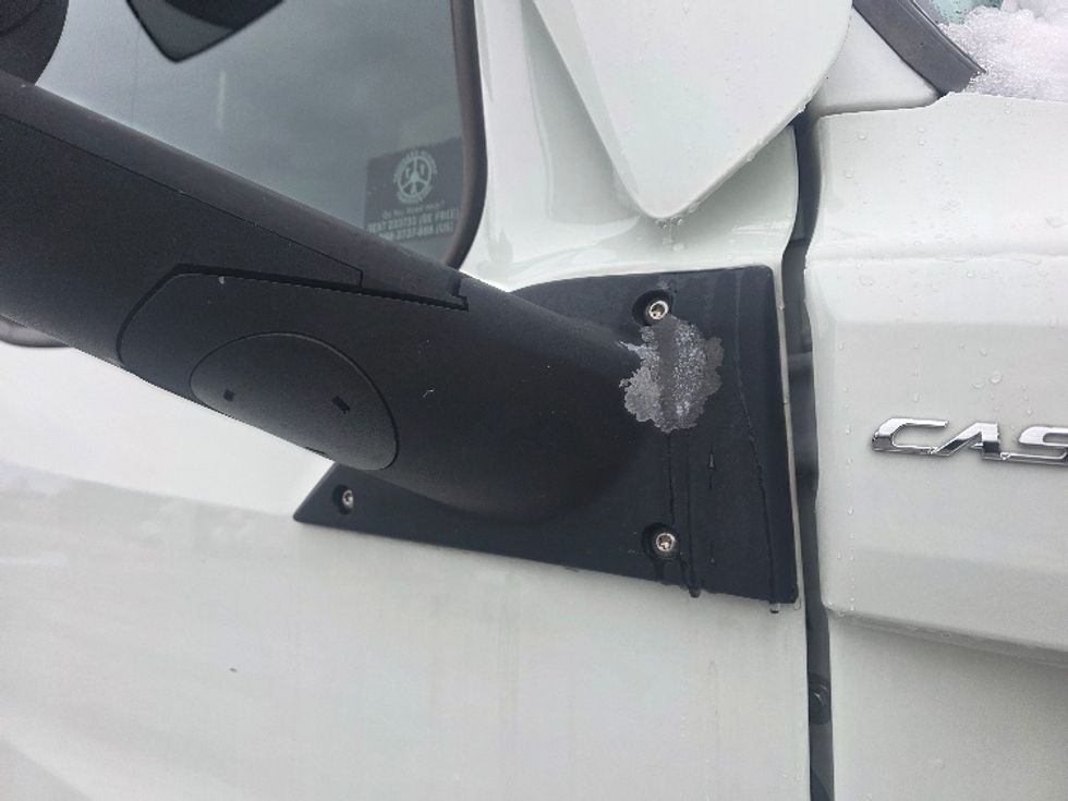 Sleeper Tractor-Heavy Duty Tractors-Freightliner-2021-T12664ST-Prince George-VA-619,474\n\t\tmiles-$ 53,500 - Image 23