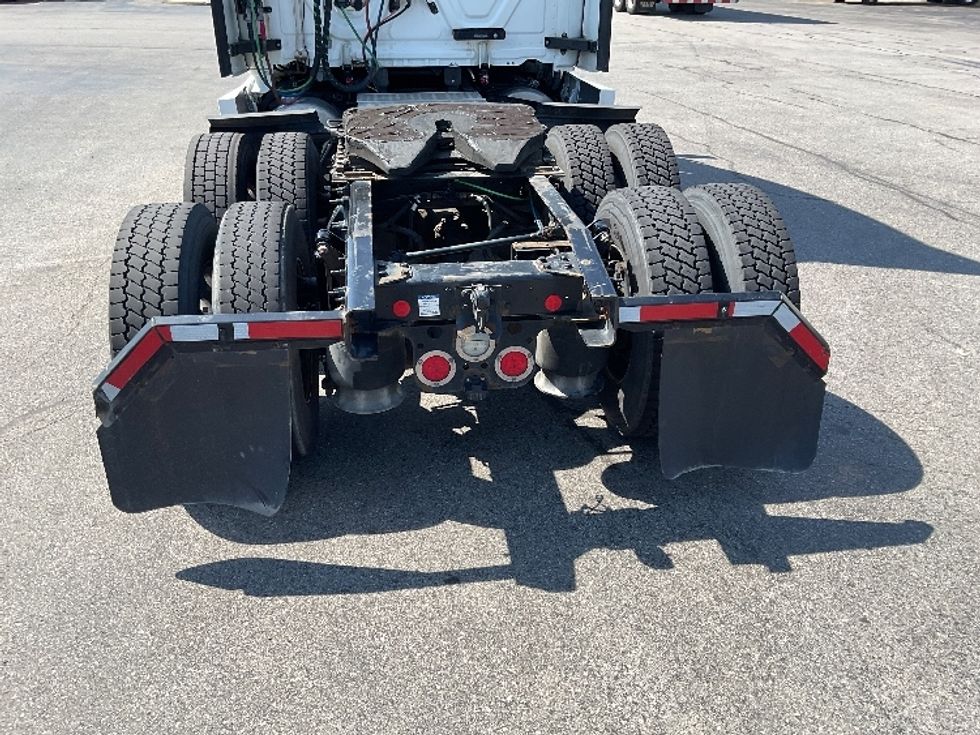 Sleeper Tractor-Heavy Duty Tractors-Freightliner-2021-T12664ST-Rochester-NY-434,210\n\t\tmiles-$ 71,000 - Image 6