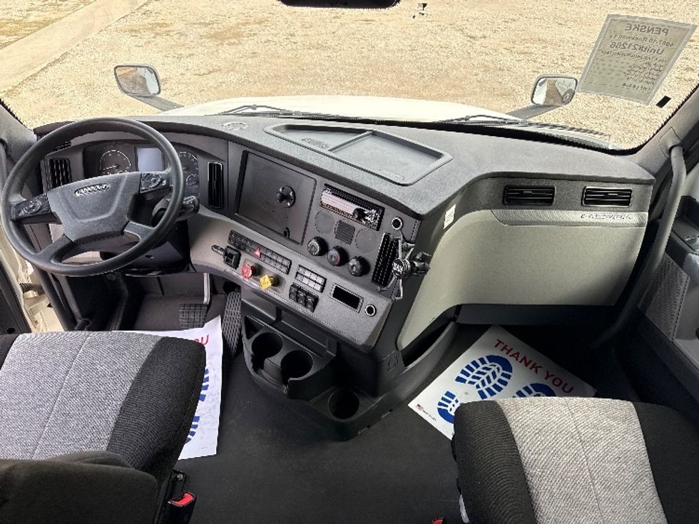 Sleeper Tractor-Heavy Duty Tractors-Freightliner-2021-T12664ST-Rockwall-TX-404,501\n\t\tmiles-$ 74,750 - Image 12