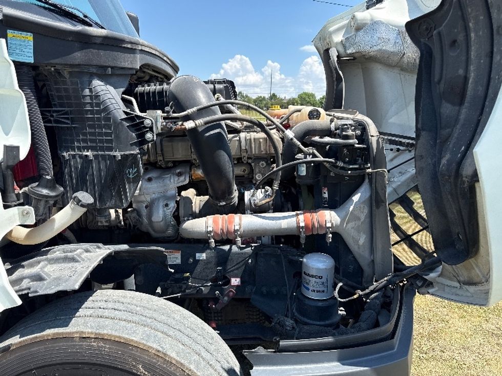 Sleeper Tractor-Heavy Duty Tractors-Freightliner-2021-T12664ST-Rockwall-TX-415,008\n\t\tmiles-$ 79,500 - Image 20