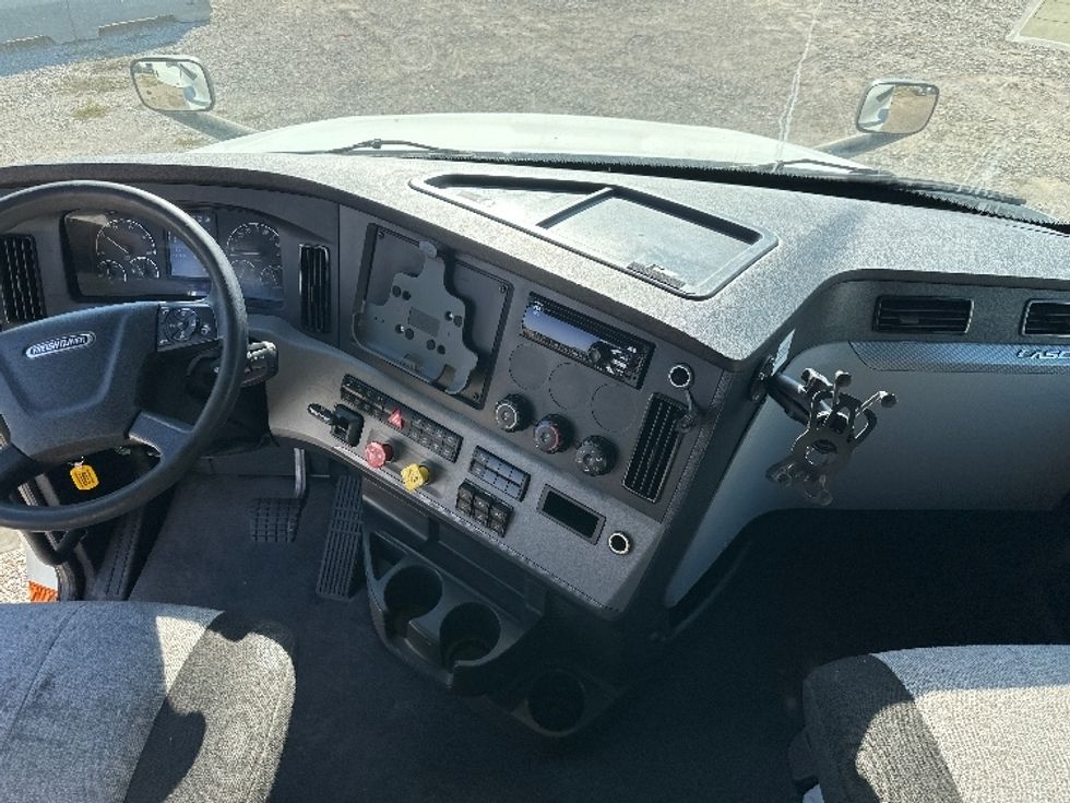 Sleeper Tractor-Heavy Duty Tractors-Freightliner-2021-T12664ST-Rockwall-TX-459,698\n\t\tmiles-$ 74,750 - Image 11