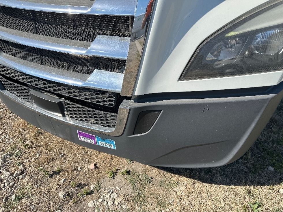 Sleeper Tractor-Heavy Duty Tractors-Freightliner-2021-T12664ST-Rockwall-TX-519,247\n\t\tmiles-$ 68,250 - Image 24