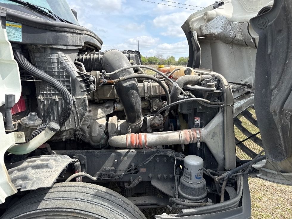 Sleeper Tractor-Heavy Duty Tractors-Freightliner-2021-T12664ST-Rockwall-TX-536,790\n\t\tmiles-$ 58,750 - Image 20