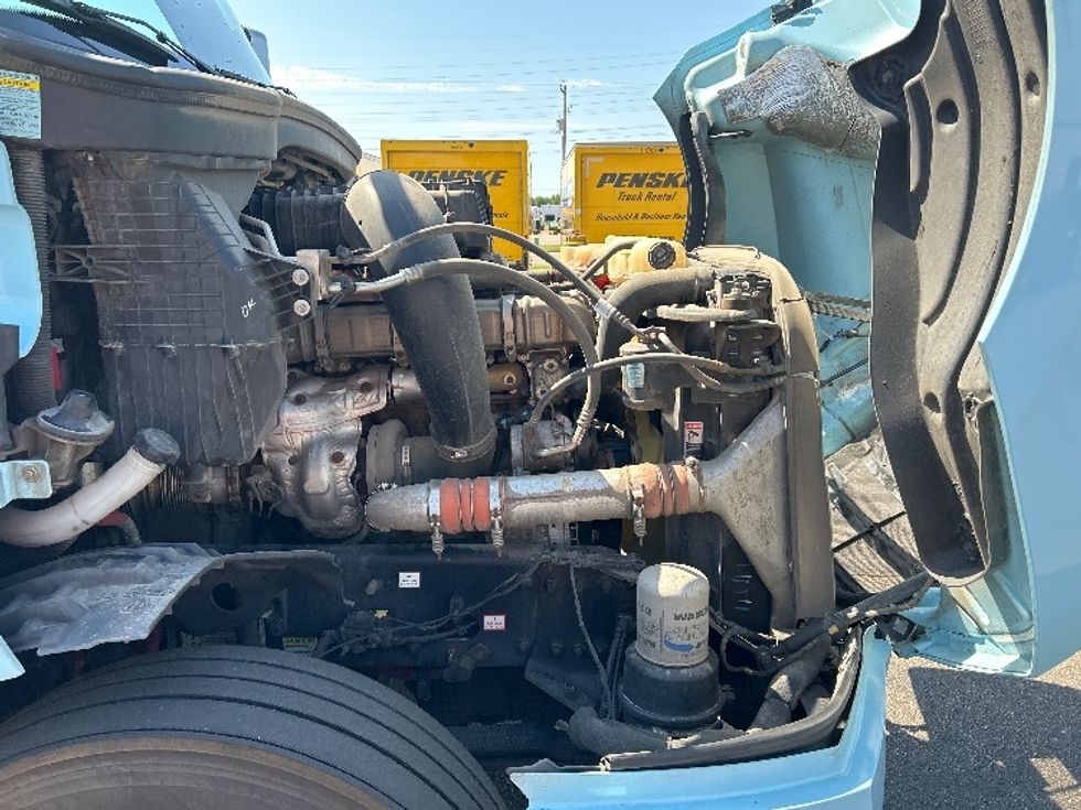 Sleeper Tractor-Heavy Duty Tractors-Freightliner-2021-T12664ST-Rothschild-WI-722,636\n\t\tmiles-$ 45,500 - Image 20