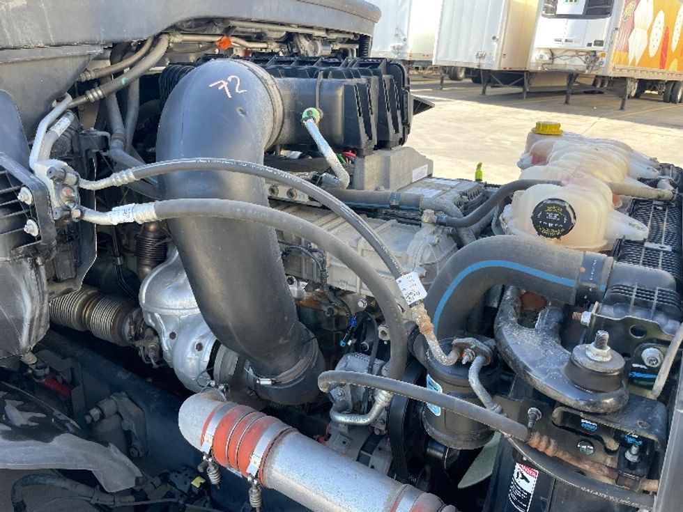 Sleeper Tractor-Heavy Duty Tractors-Freightliner-2021-T12664ST-Sacramento-CA-470,734\n\t\tmiles-$ 72,500 - Image 23