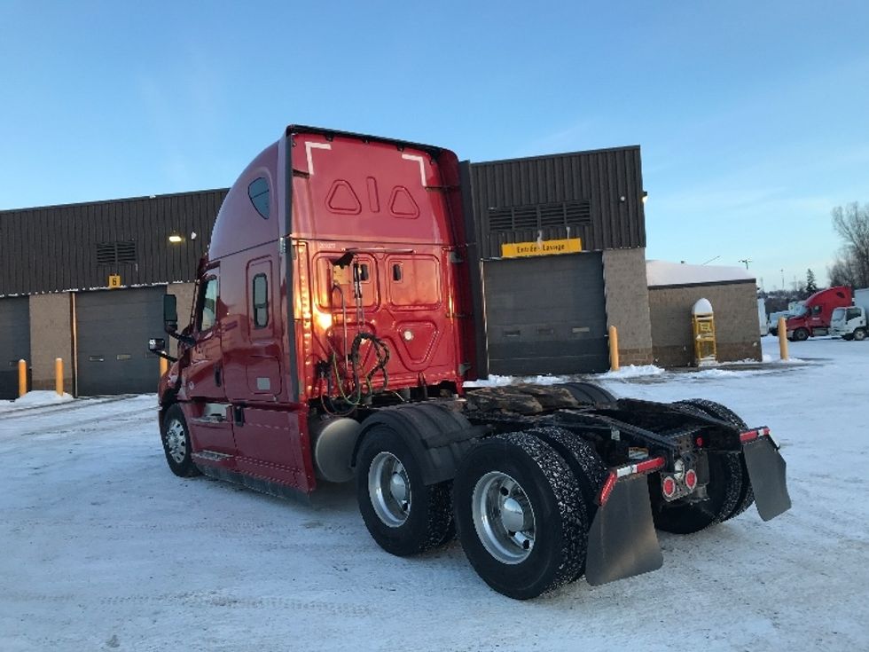 Sleeper Tractor-Heavy Duty Tractors-Freightliner-2021-T12664ST-Saint Laurent-PQ-653,601\n\t\tkm-$ 83,750 - Image 5