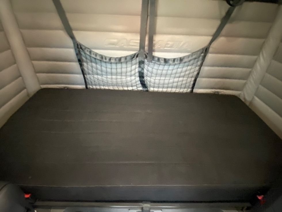 Sleeper Tractor-Heavy Duty Tractors-Freightliner-2021-T12664ST-Salem-VA-626,509\n\t\tmiles-$ 50,750 - Image 17