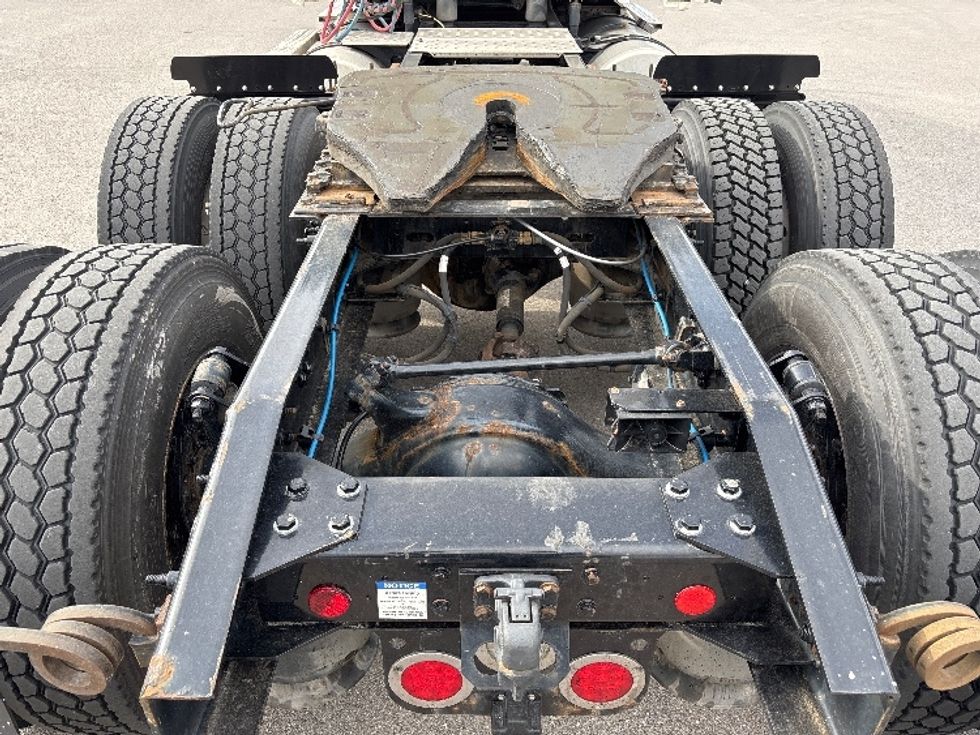 Sleeper Tractor-Heavy Duty Tractors-Freightliner-2021-T12664ST-Salt Lake City-UT-449,041\n\t\tmiles-$ 70,250 - Image 6