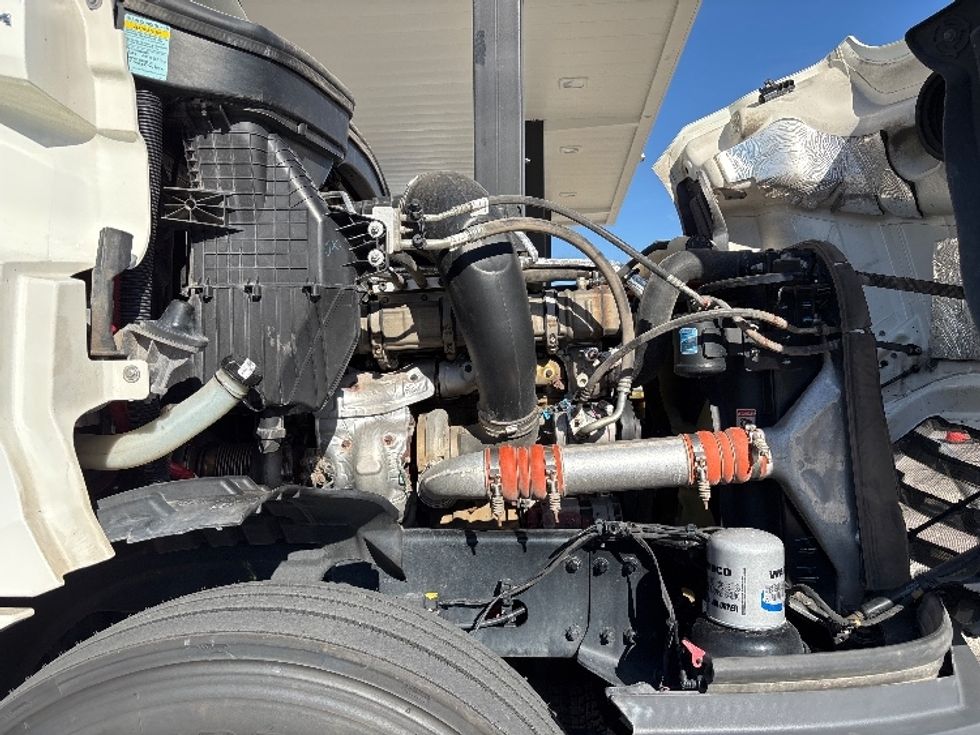 Sleeper Tractor-Heavy Duty Tractors-Freightliner-2021-T12664ST-Salt Lake City-UT-574,000\n\t\tmiles-$ 62,000 - Image 20