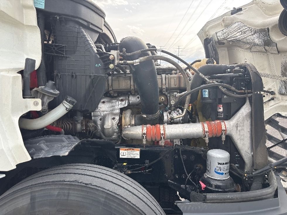 Sleeper Tractor-Heavy Duty Tractors-Freightliner-2021-T12664ST-Salt Lake City-UT-590,921\n\t\tmiles-$ 54,500 - Image 20