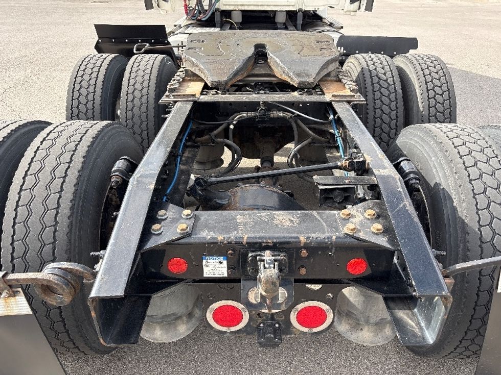 Sleeper Tractor-Heavy Duty Tractors-Freightliner-2021-T12664ST-Salt Lake City-UT-590,921\n\t\tmiles-$ 54,500 - Image 6