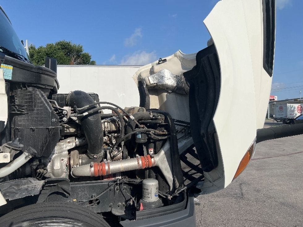 Sleeper Tractor-Heavy Duty Tractors-Freightliner-2021-T12664ST-San Antonio-TX-509,484\n\t\tmiles-$ 67,750 - Image 19