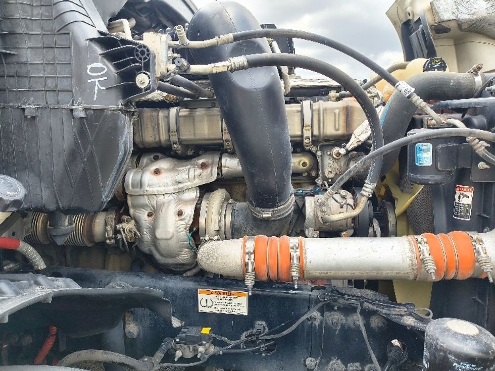 Sleeper Tractor-Heavy Duty Tractors-Freightliner-2021-T12664ST-San Antonio-TX-568,351\n\t\tmiles-$ 52,750 - Image 20