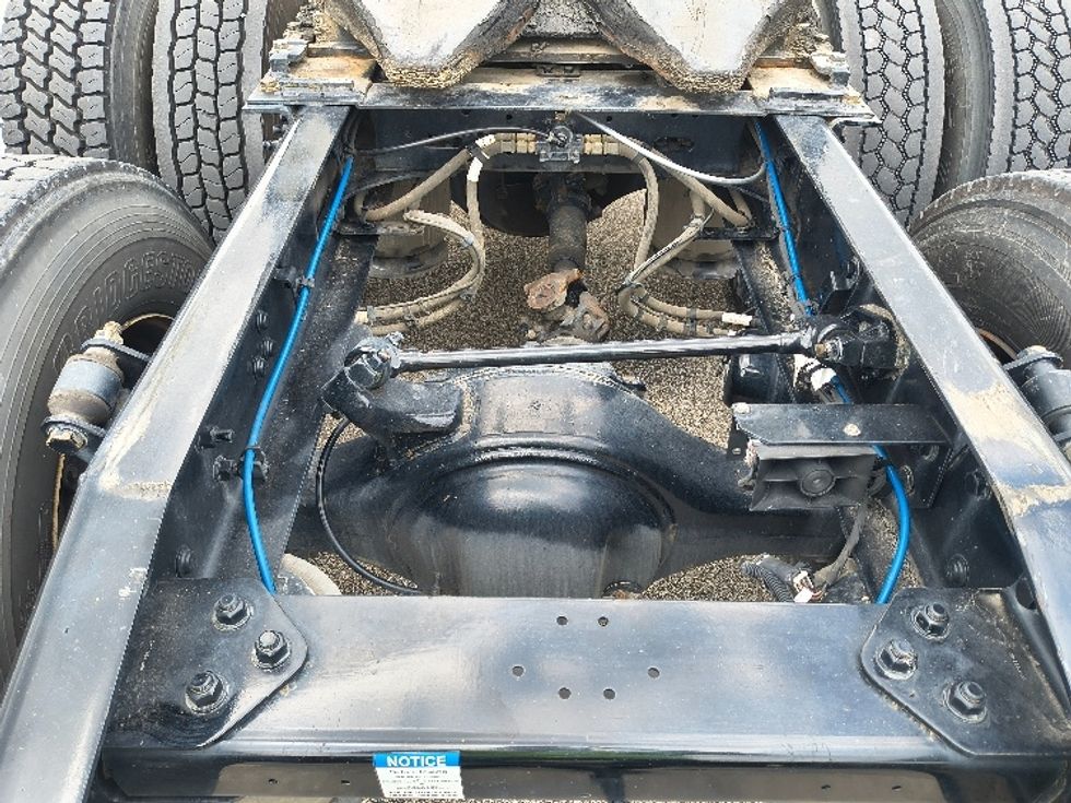 Sleeper Tractor-Heavy Duty Tractors-Freightliner-2021-T12664ST-San Antonio-TX-568,351\n\t\tmiles-$ 52,750 - Image 6