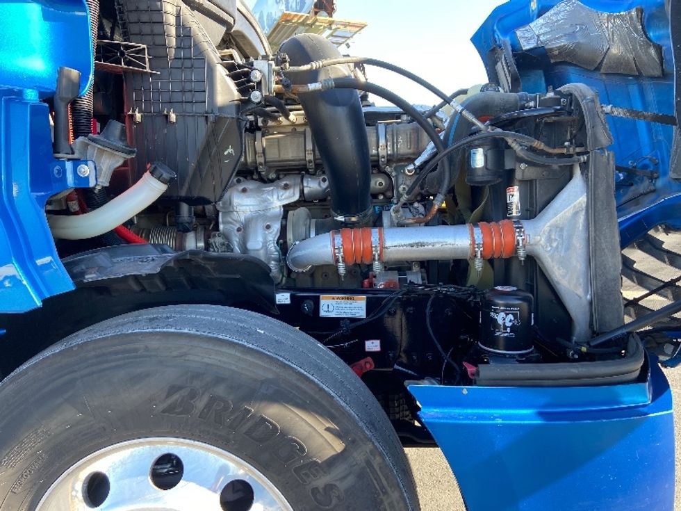 Sleeper Tractor-Heavy Duty Tractors-Freightliner-2021-T12664ST-San Antonio-TX-707,539\n\t\tmiles-$ 44,500 - Image 20