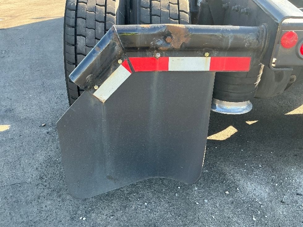 Sleeper Tractor-Heavy Duty Tractors-Freightliner-2021-T12664ST-Stockton-CA-624,171\n\t\tmiles-$ 59,750 - Image 22