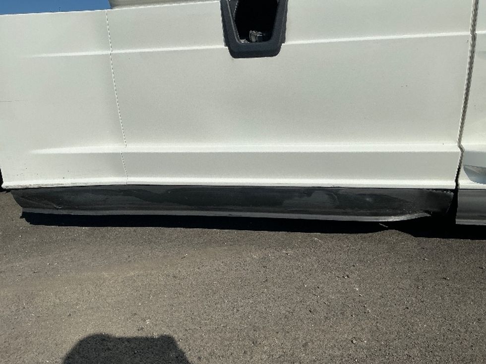 Sleeper Tractor-Heavy Duty Tractors-Freightliner-2021-T12664ST-Stockton-CA-624,171\n\t\tmiles-$ 59,750 - Image 24