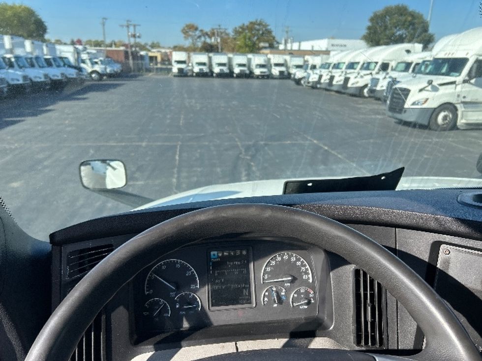 Sleeper Tractor-Heavy Duty Tractors-Freightliner-2021-T12664ST-Sturtevant-WI-515,435\n\t\tmiles-$ 59,500 - Image 11