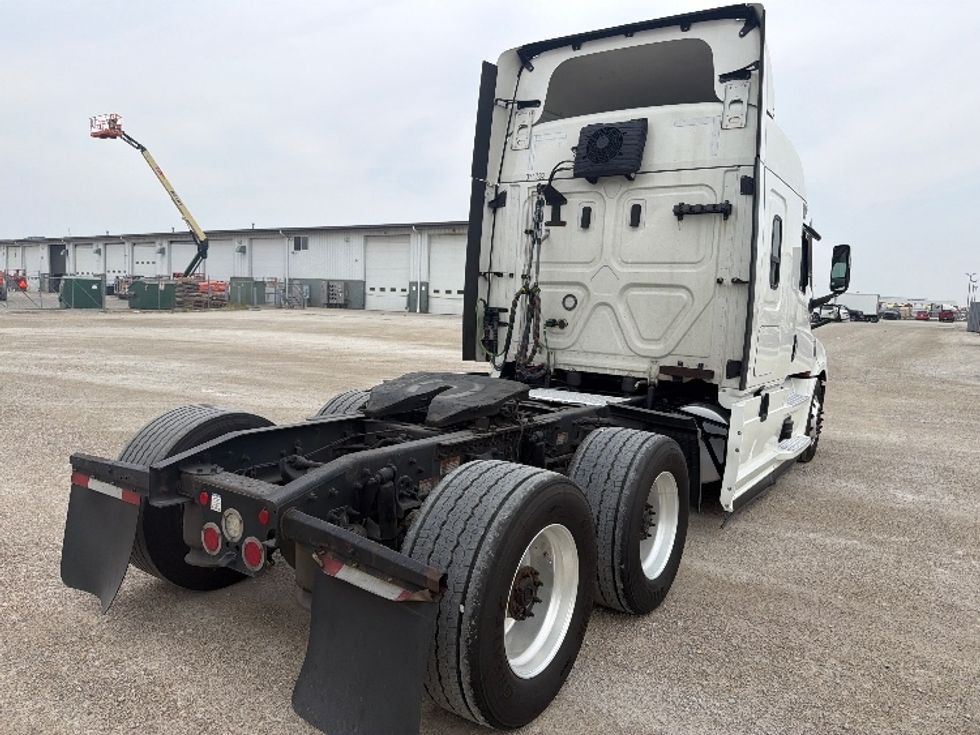 Sleeper Tractor-Heavy Duty Tractors-Freightliner-2021-T12664ST-Sturtevant-WI-540,753\n\t\tmiles-$ 64,250 - Image 7