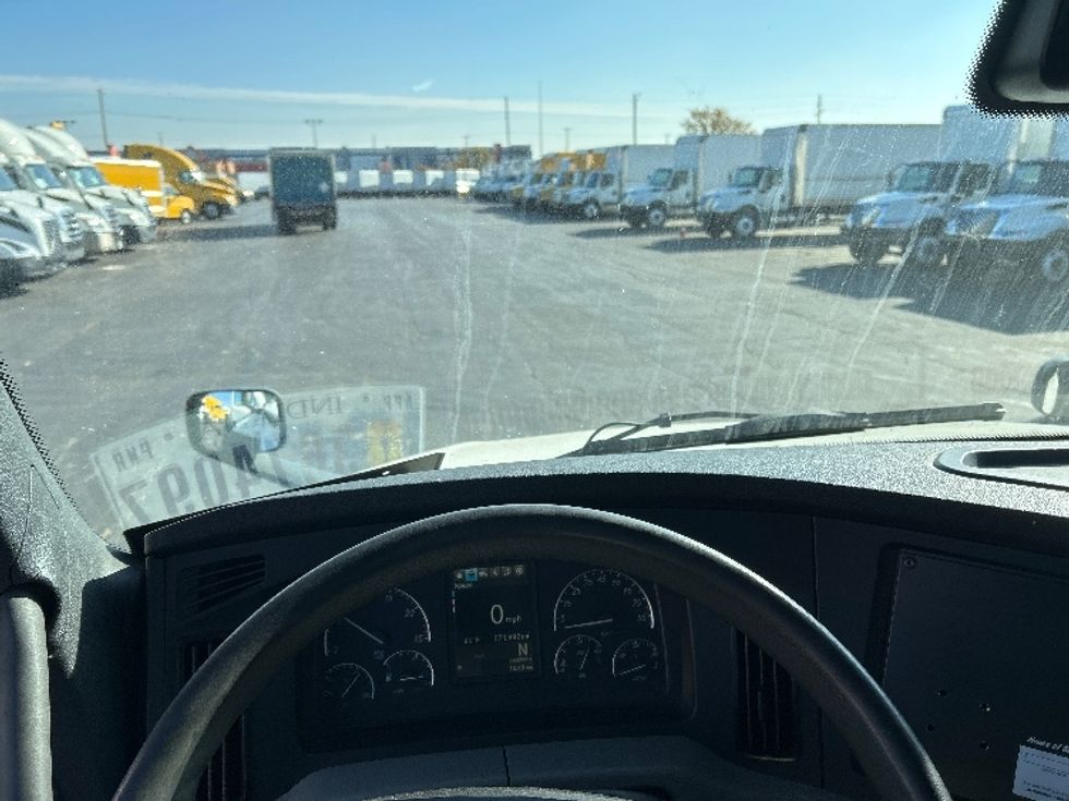 Sleeper Tractor-Heavy Duty Tractors-Freightliner-2021-T12664ST-Sturtevant-WI-571,882\n\t\tmiles-$ 56,000 - Image 11