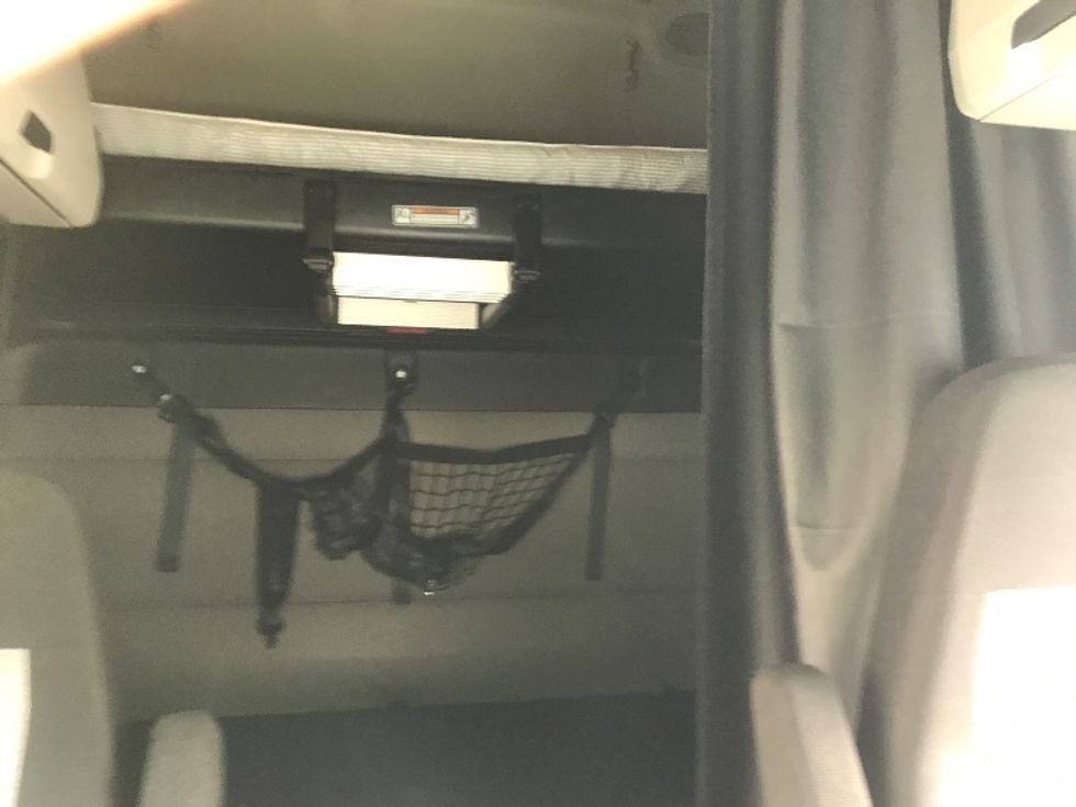 Sleeper Tractor-Heavy Duty Tractors-Freightliner-2021-T12664ST-Summit-MS-620,861\n\t\tmiles-$ 54,250 - Image 16