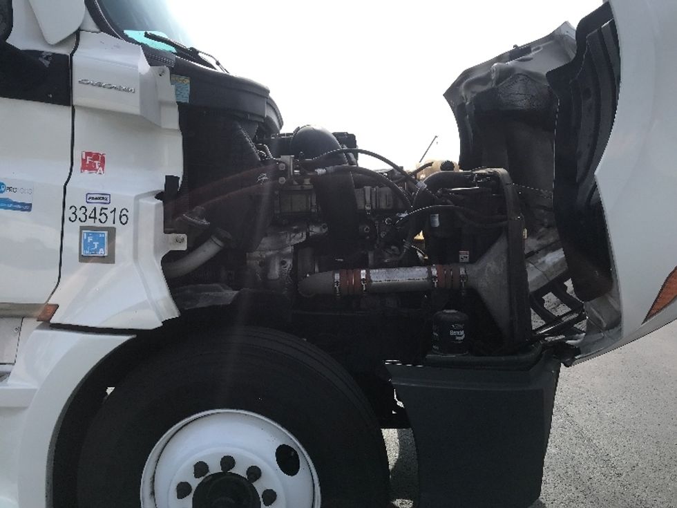 Sleeper Tractor-Heavy Duty Tractors-Freightliner-2021-T12664ST-Summit-MS-620,861\n\t\tmiles-$ 54,250 - Image 20